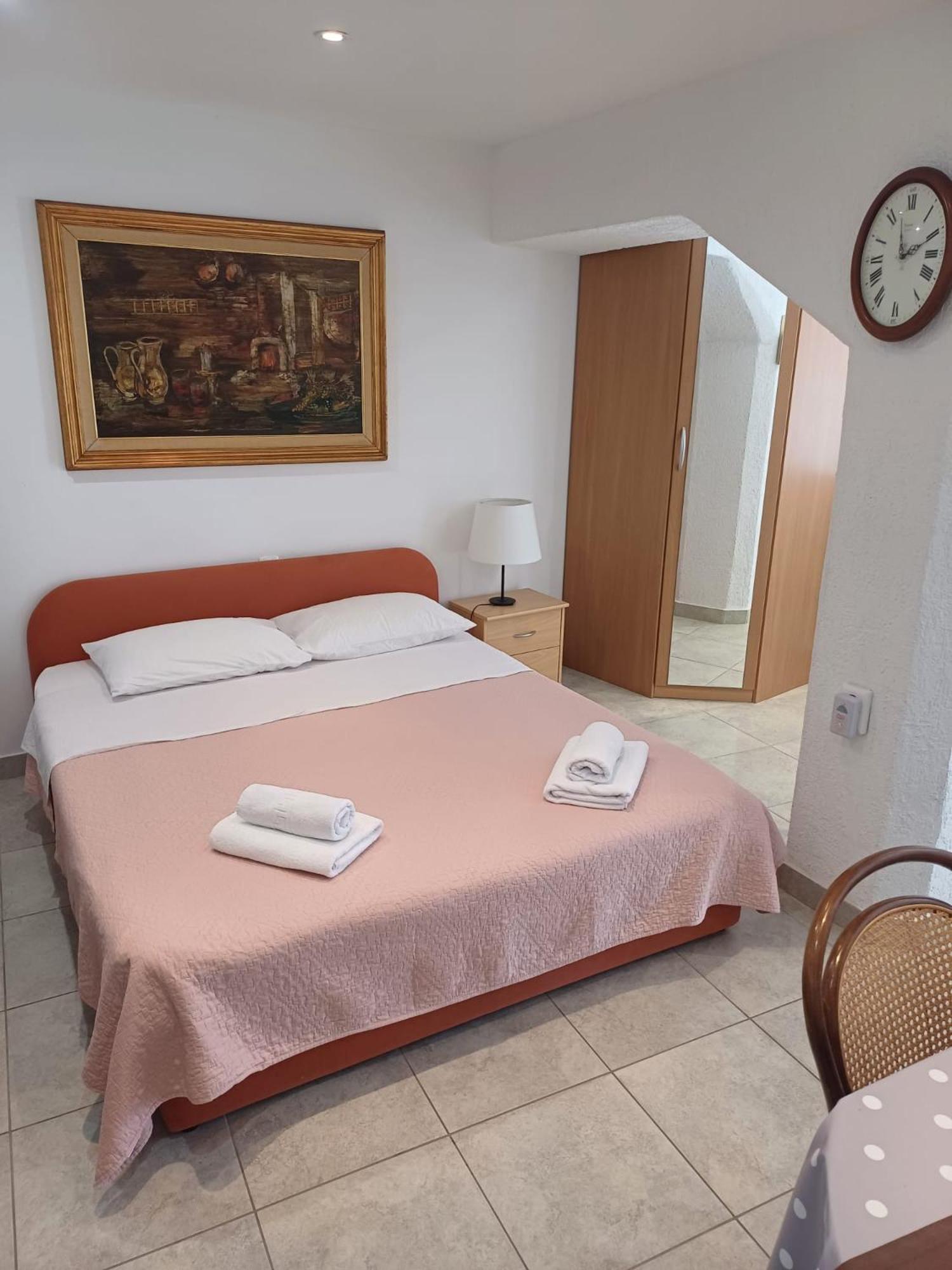 Apartment Bauk Draga Bascanska Екстер'єр фото
